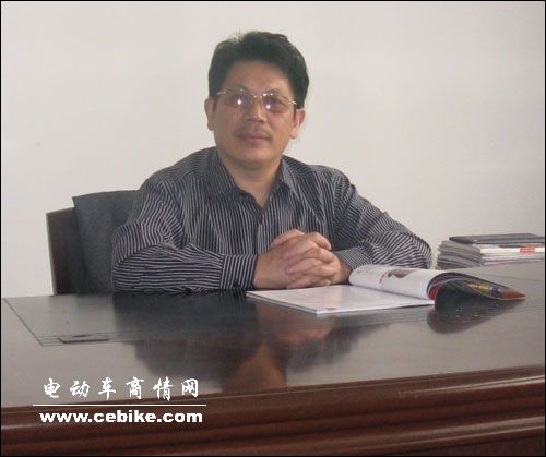 访合肥三羊电动车总经理叶爱鸿