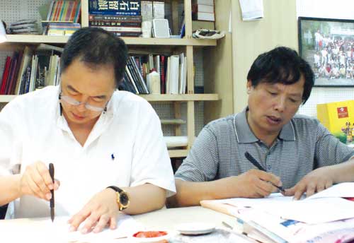 宇锋品牌提升成功签约著名影视明星、“皇阿玛”张铁林作为企业形象大使