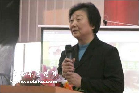 龚孝燕获百名优秀中国特色社会主义事业建设者称号