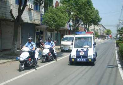 新日警务电动车助力扬州当地治安