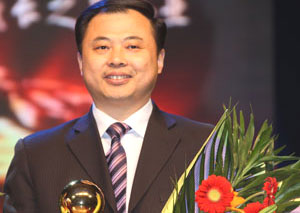 天能董事长张天任荣膺2012安永中国企业家奖