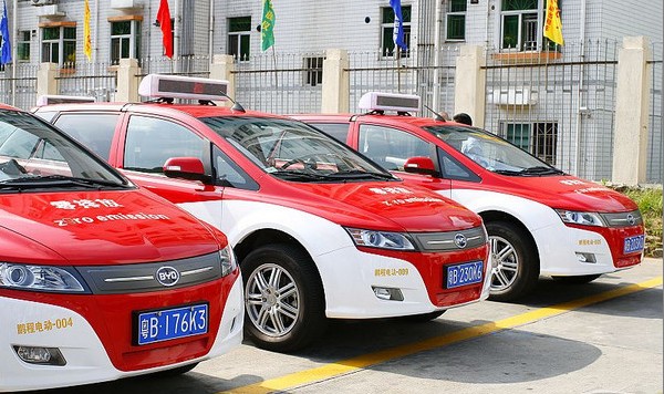 比亚迪在深圳投放电动出租车  6月底将达到800台