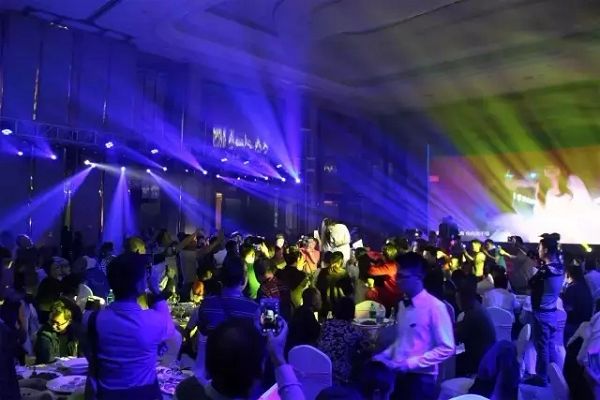 格林豪泰以狼群之势来袭 high翻南京展