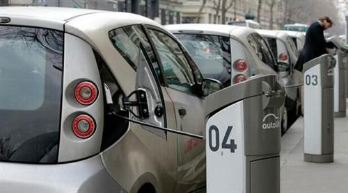 法国拟今年颁布法令统一电动车充电网络