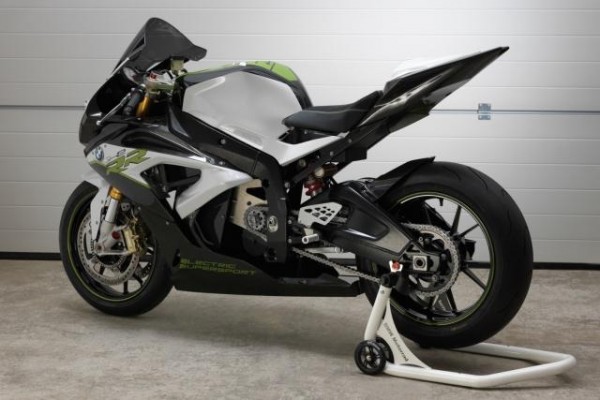 宝马推出纯电动“超级摩托车”