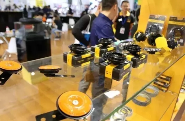 系列件领导品牌上海理宝龙登陆常州展，再次引起轰动！