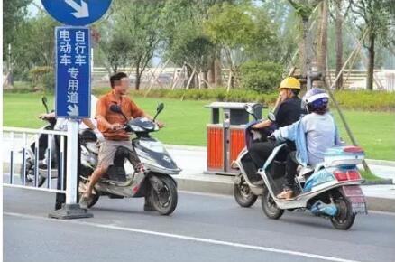 有病得治！竟然有人疯狂叫嚣要全国封杀电动车！