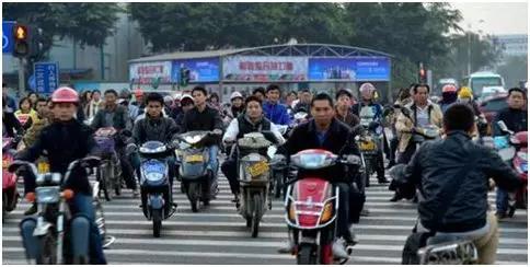 北京拟出台地方立法！超标车、低速车面临退市！经销商或将遭重罚！