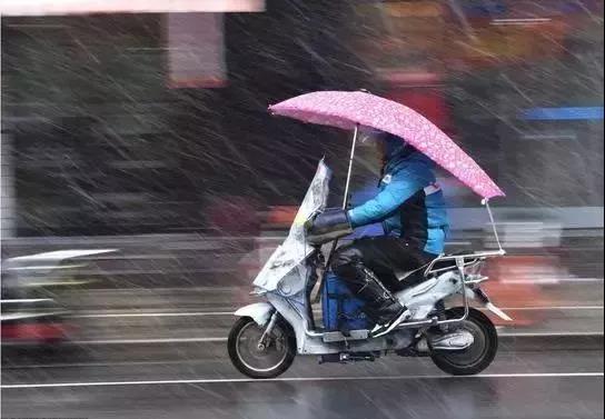 管理上的“大跃进”？过渡期刚开始就全面禁售超标车为哪般？