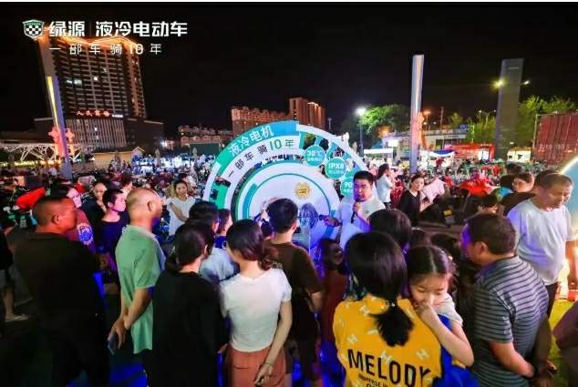 用户与商户口碑双丰收！绿源液冷电动车“断层式”领跑第二代电动车！