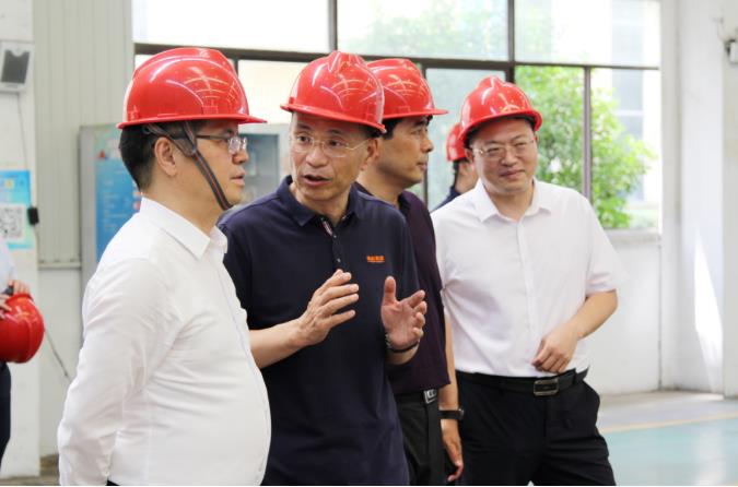 徐州市委副书记、市长王剑锋调研金彭集团和吉麦新能源汽车