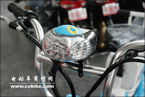 千里马小金鱼款电动车