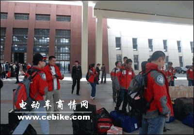 志愿者抵达拉萨火车站