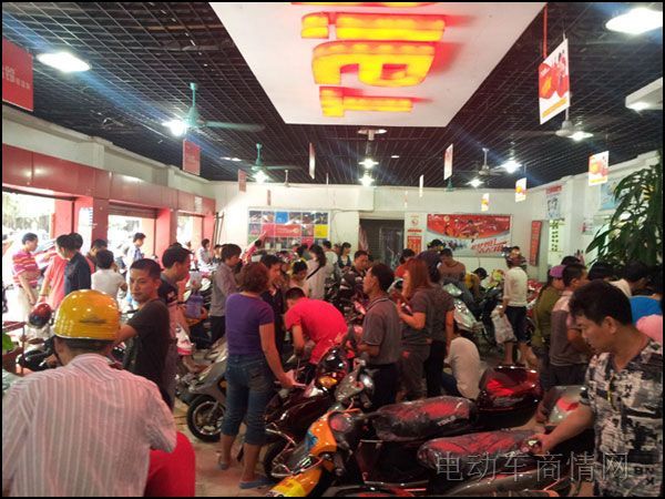 台铃电动车火爆现场